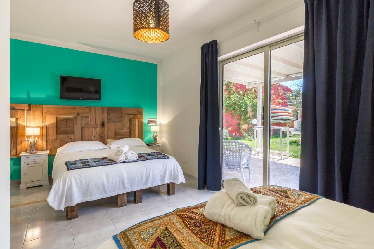 Bed and Breakfast Floripa Surf House à Santa Maria Del Focallo Extérieur photo