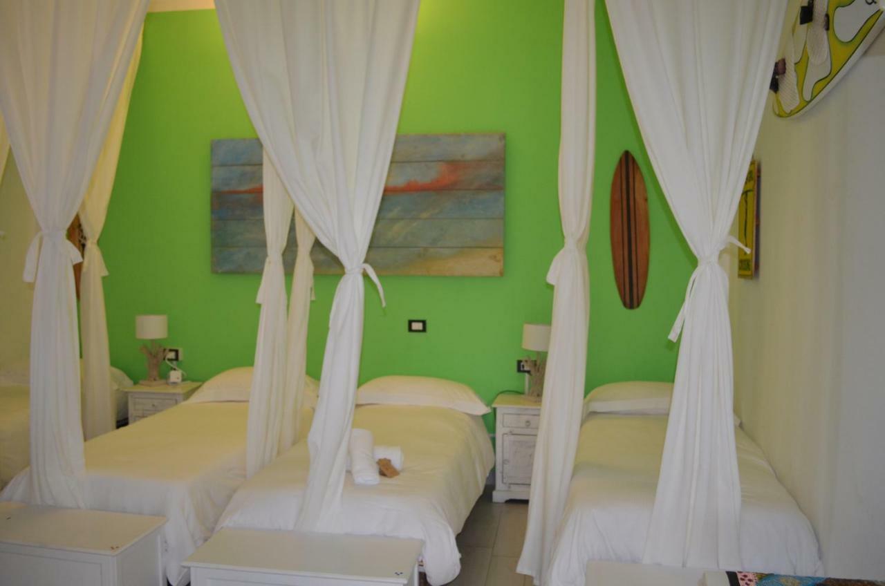 Bed and Breakfast Floripa Surf House à Santa Maria Del Focallo Extérieur photo